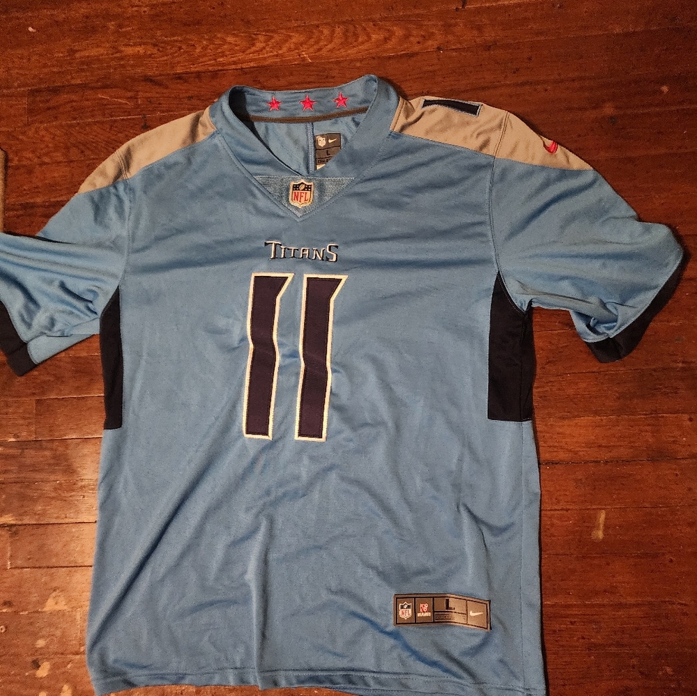 Tennessee Titans AJ Brown Mens Sz Large Jersey